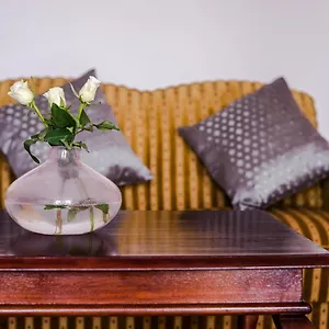 Guest house Halby Luxury Chmielna 73b, Warsaw